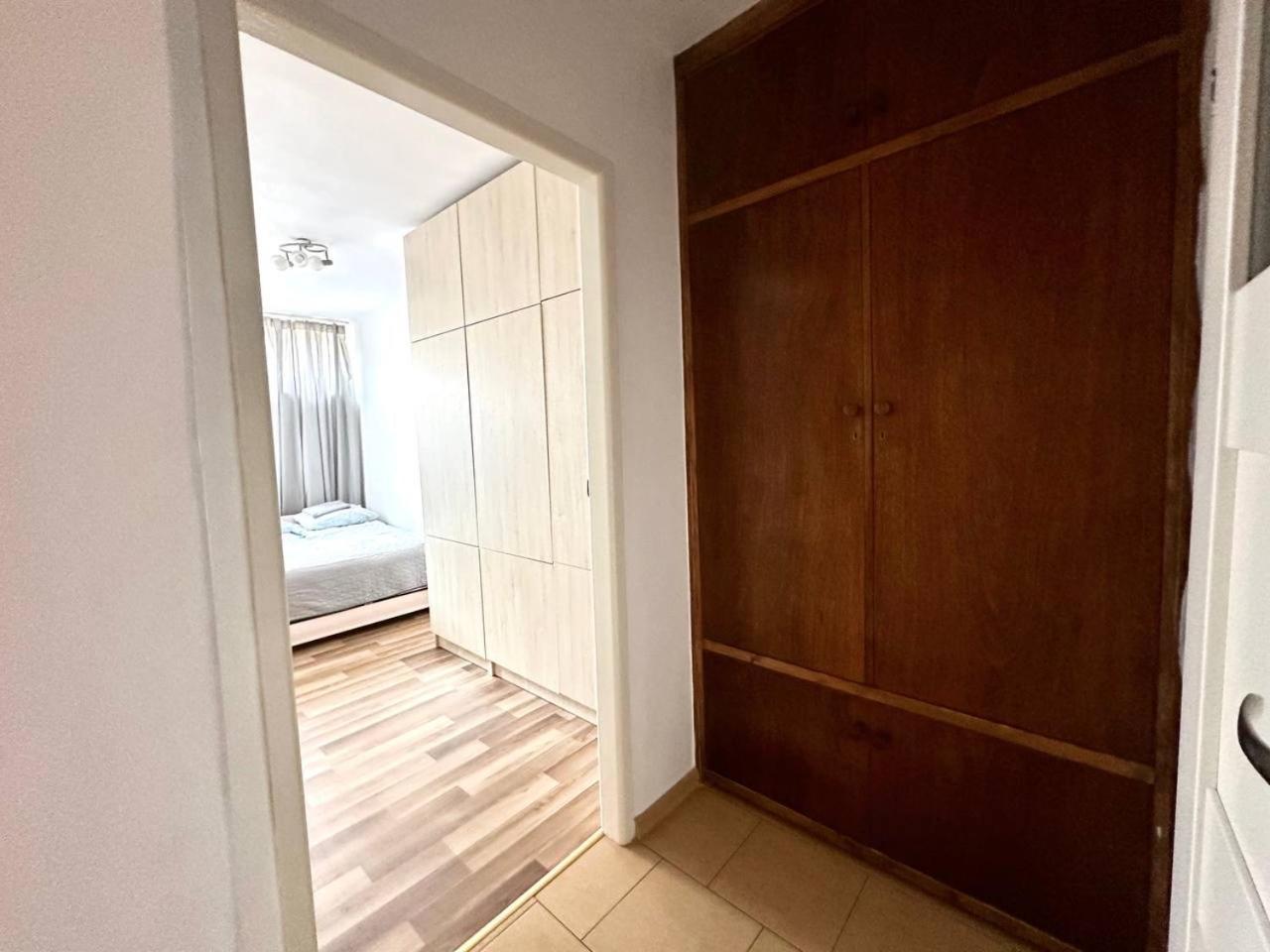 Ohmyhome - Park Mirowski Apartment 바르샤바 외부 사진